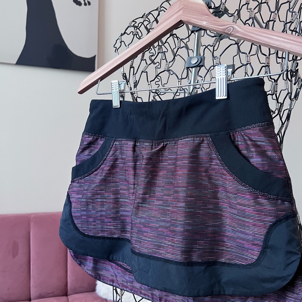 Lululemon Run For All Skirt Size 4 Wee Are From Space Black Burgundy Purple